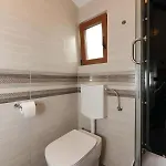 House Irena Holiday home Pucisca