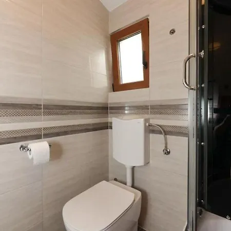House Irena Vikendica Pucisca