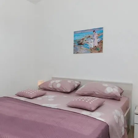 House Irena Pucisca