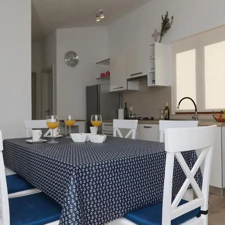 House Irena Pucisca