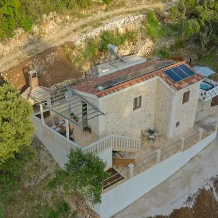 House Irena Pucisca