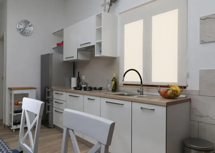 House Irena